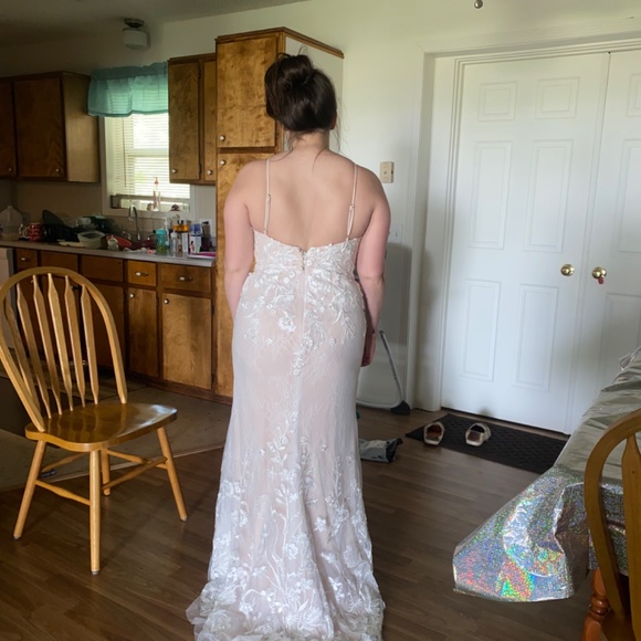 Azazie Sade Wedding Dress - Picture 7 of 10